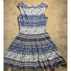 Gabby Skye Blue & White Geometric Print Sleeveless Fit & Flare Dress Size 12